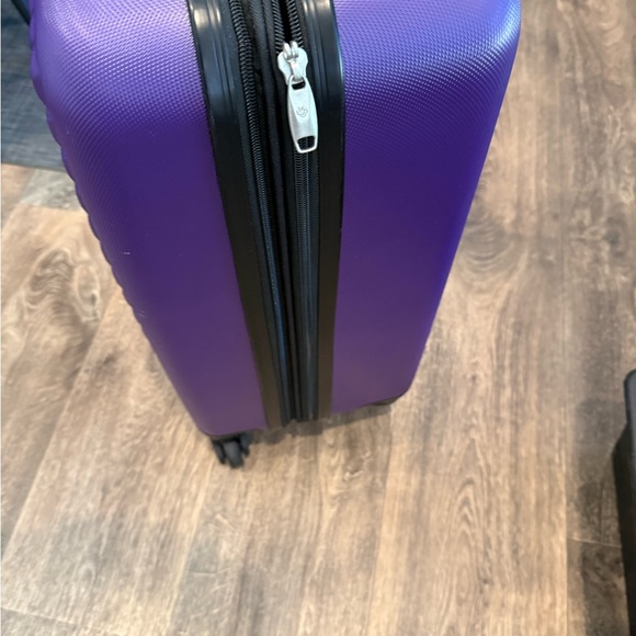 Samsonite Gray Suitcase - Picture 3 of 16